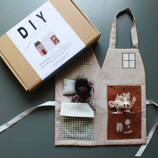 DIY Travel Dollhouse_Gingham